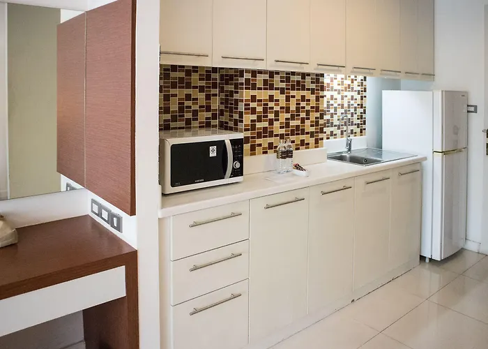 Sathorn Grace Serviced Aparthotel 4*